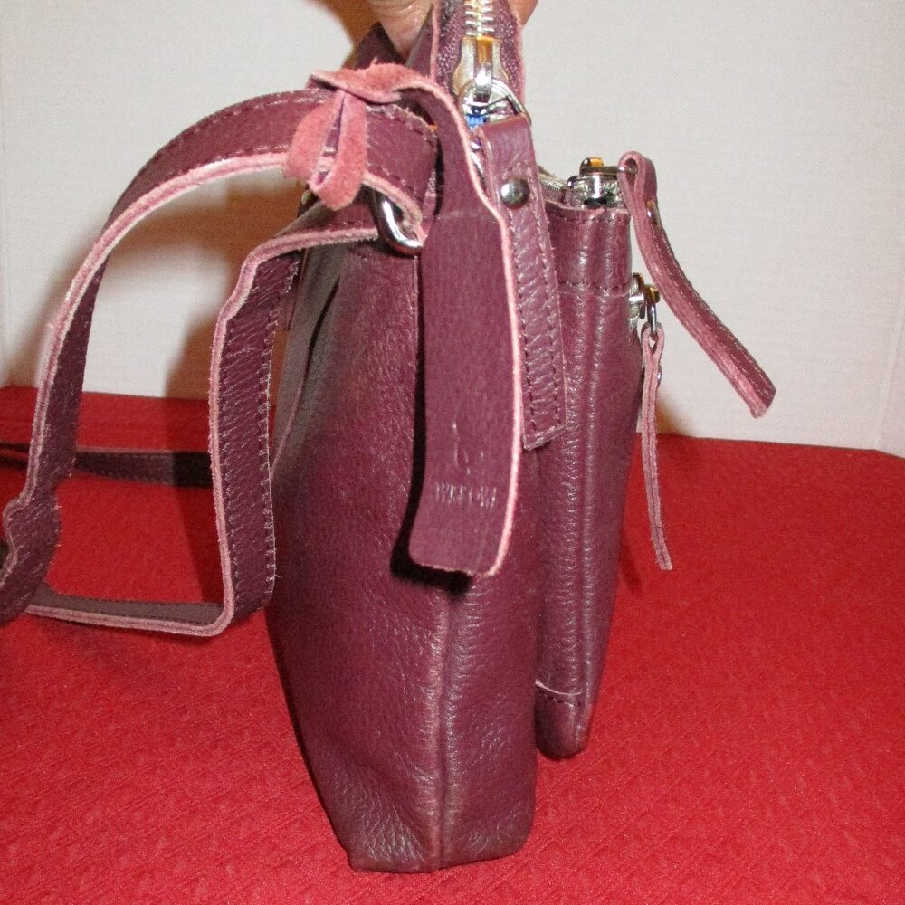Wise Owl Crossbody Bag - Picture 4 of 15